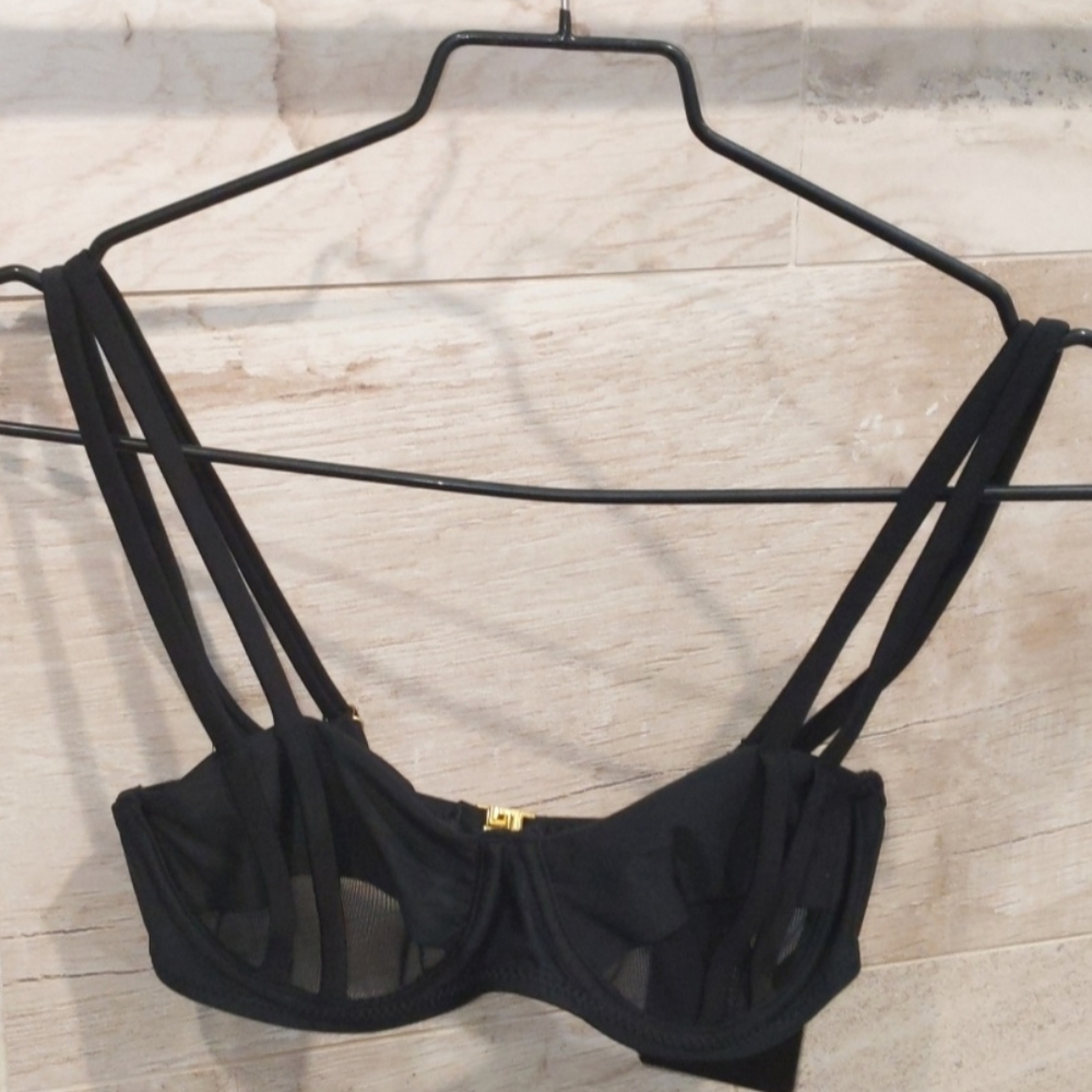 Bikini top